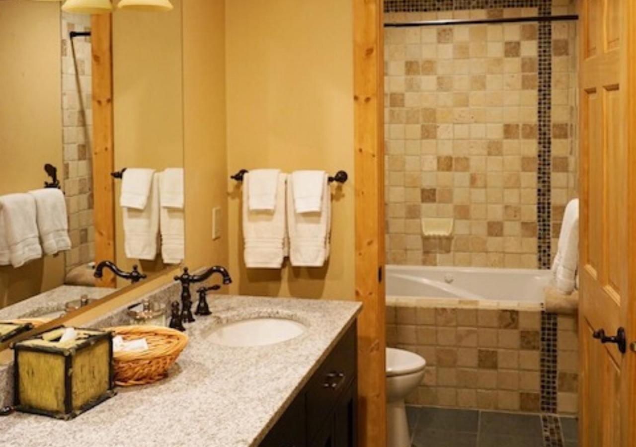 Hidden Moose Lodge Уайтфиш Экстерьер фото